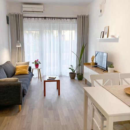 Apartments Tena With Private Parking Pula Bagian luar foto