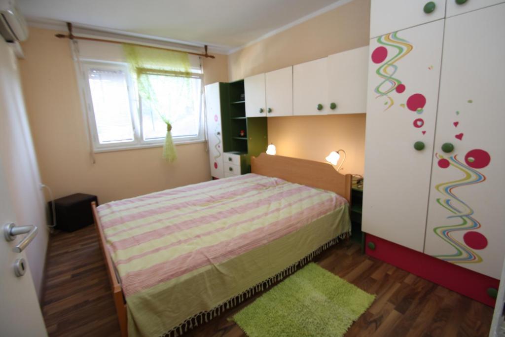 Apartments Tena With Private Parking Pula Ruang foto