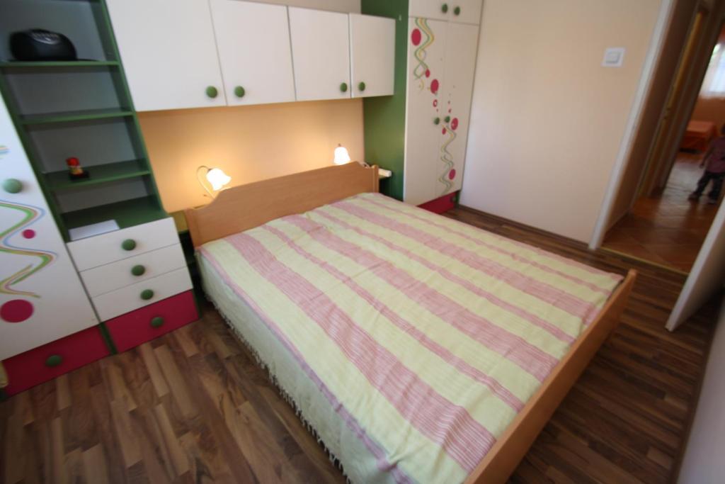 Apartments Tena With Private Parking Pula Ruang foto