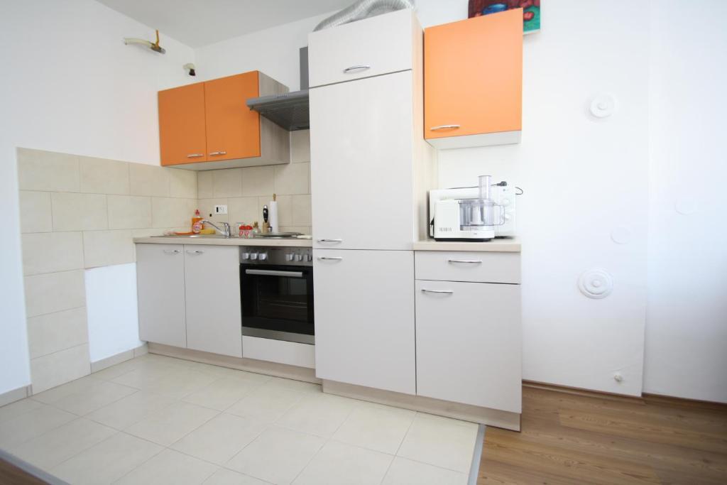 Apartments Tena With Private Parking Pula Ruang foto