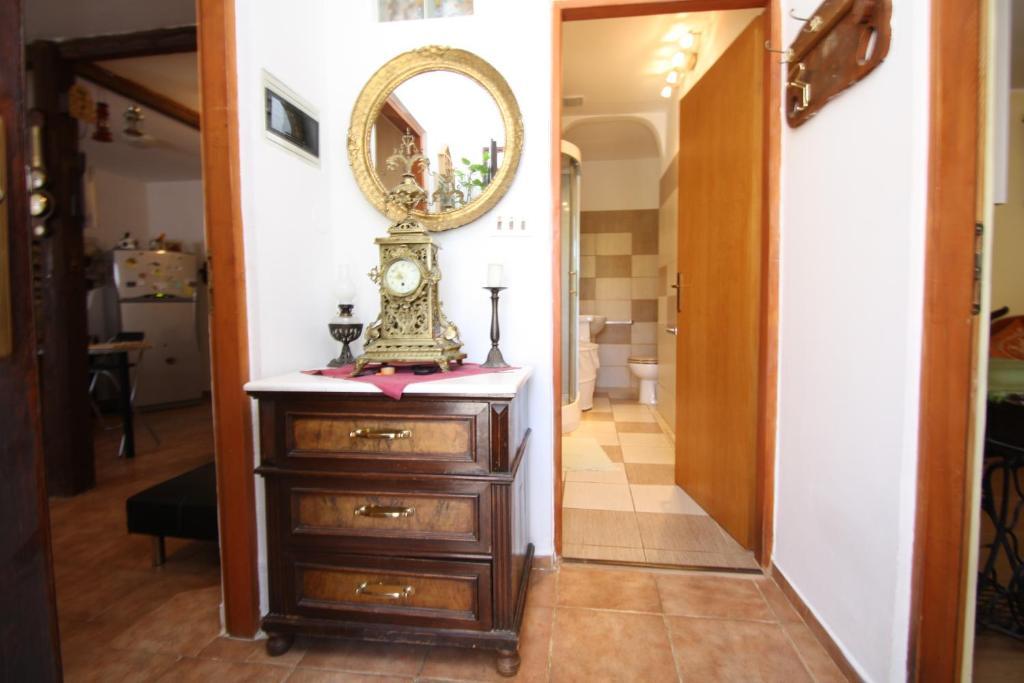 Apartments Tena With Private Parking Pula Ruang foto
